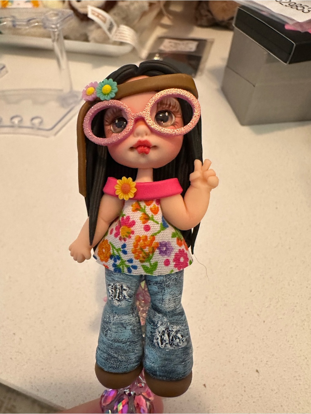 Peace Girl Clay Pen
